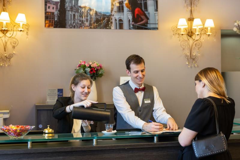 Best Western Hotel Lakmi Nizza - Ricezione