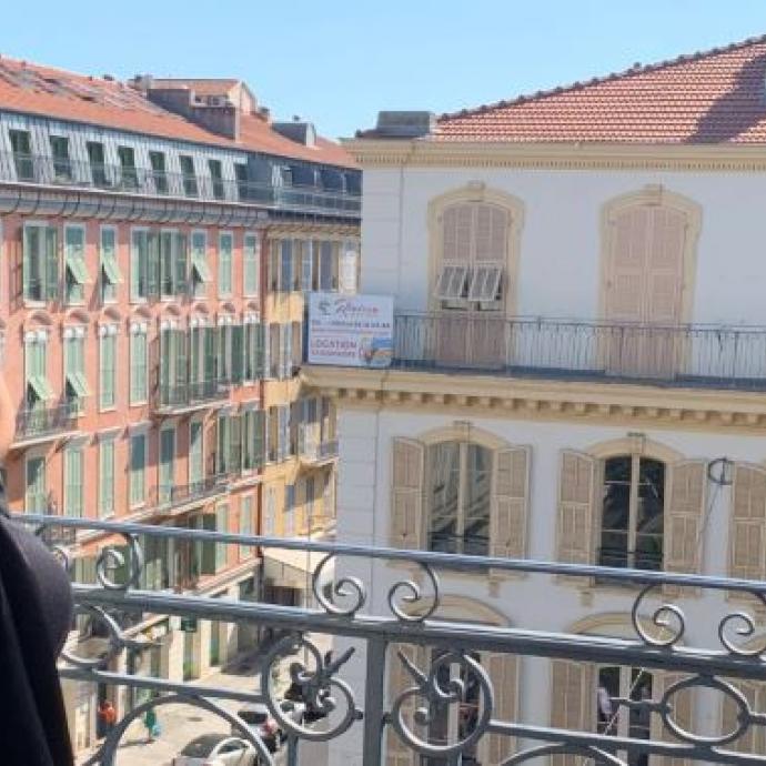 Week-ends Prolongés à Nice : Le Calendrier des Ponts et Jours Fériés en France en 2026